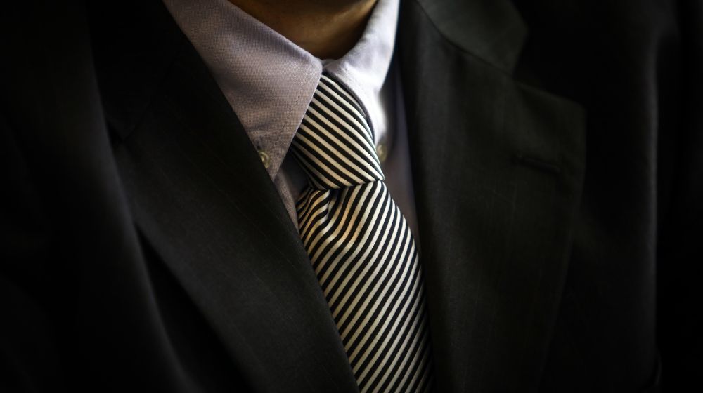 different ties for men